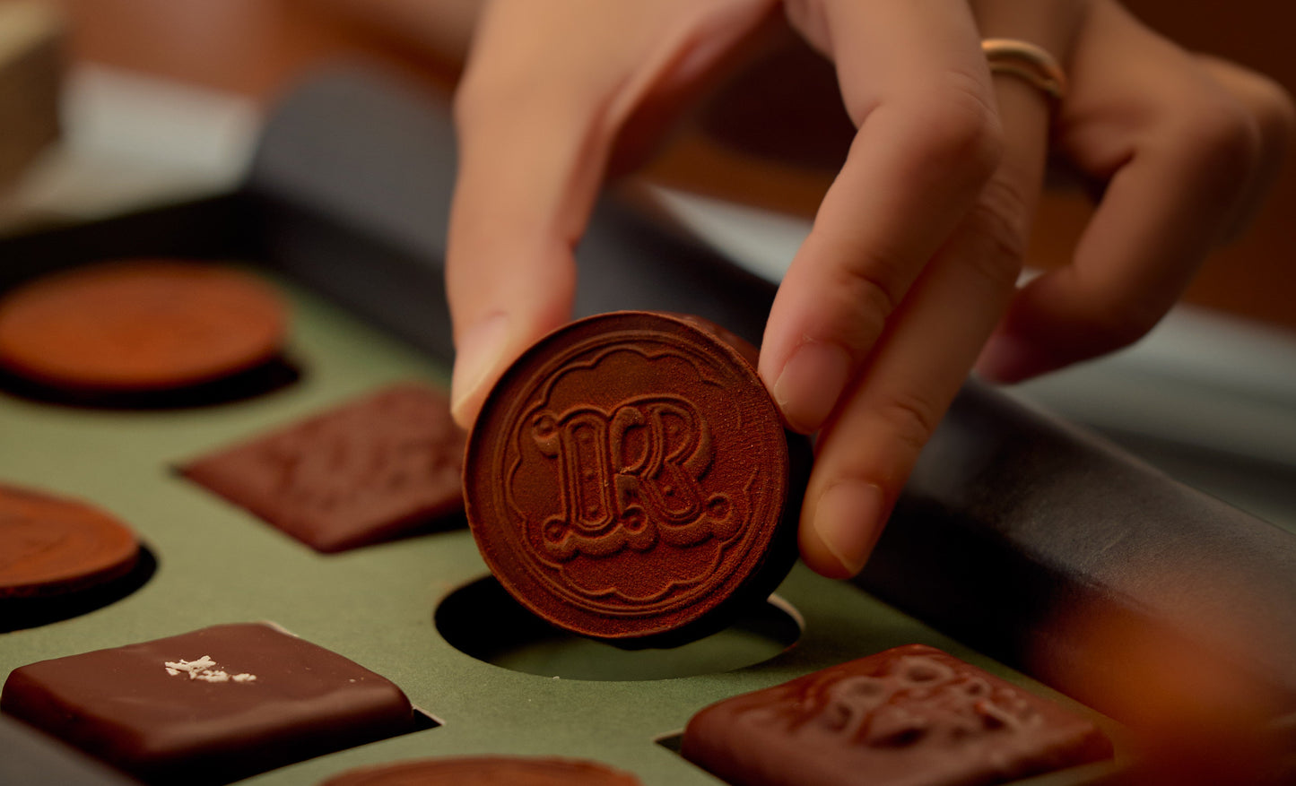 2 Years Chocolate Gift Box ＊兩週年限定巧克力夾心餅乾禮盒