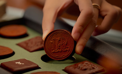 2 Years Chocolate Gift Box ＊兩週年限定巧克力夾心餅乾禮盒